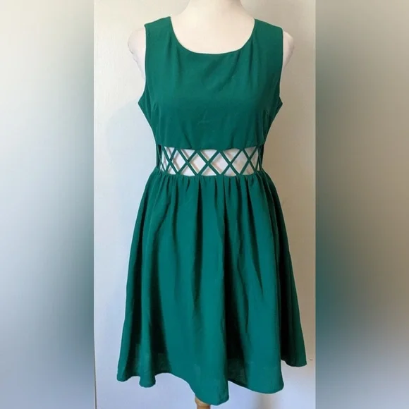 Forever 21 Green crisscross waist mini dress - Picture 2 of 5